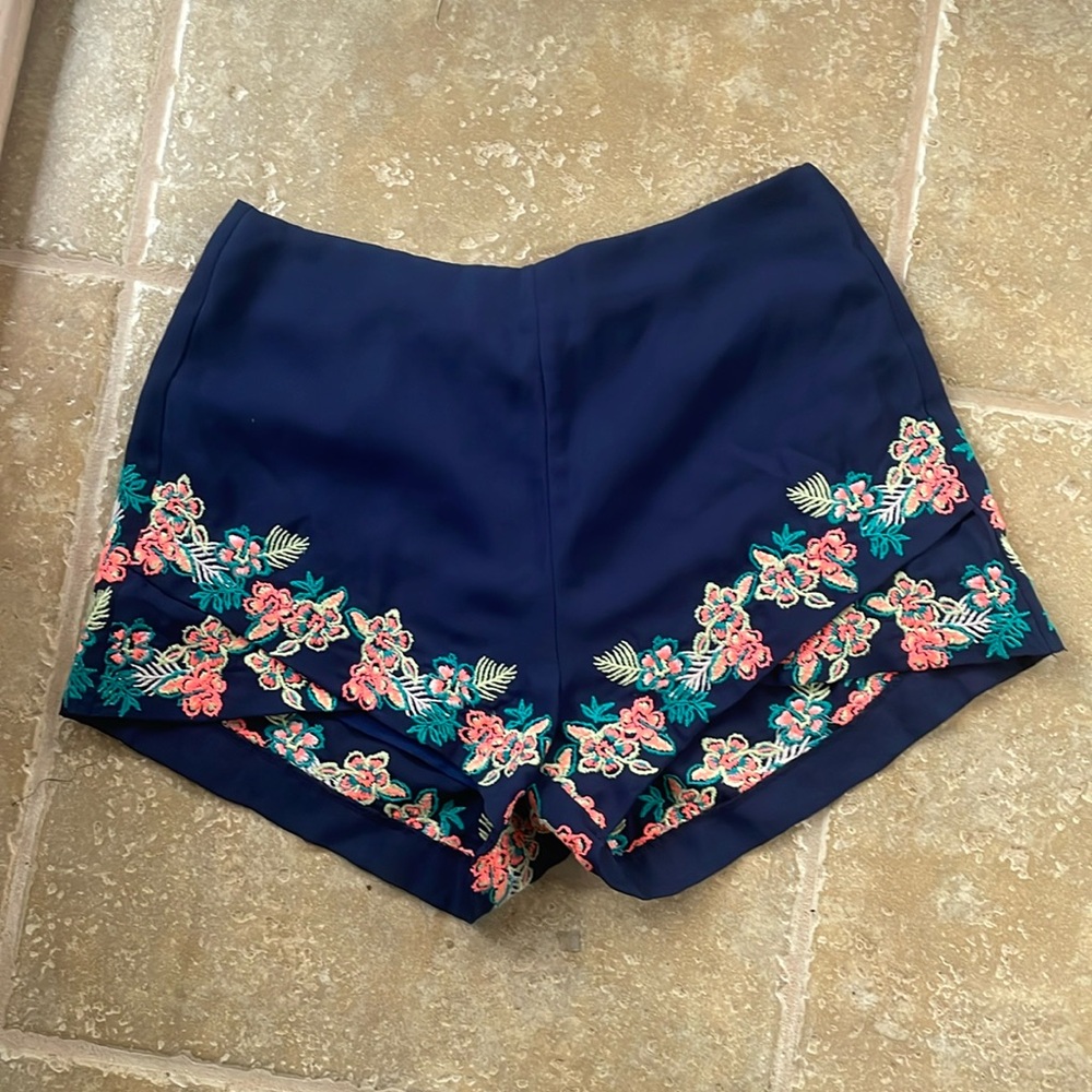 JOA shorts size 8 fits like S